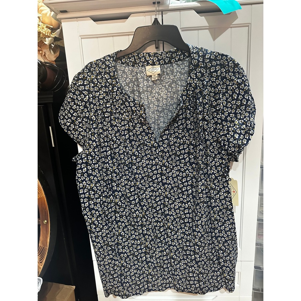 St Johns Bay Womens XXL Navy Daisy Floral Split Neck Short Sleeve Blouse NWT